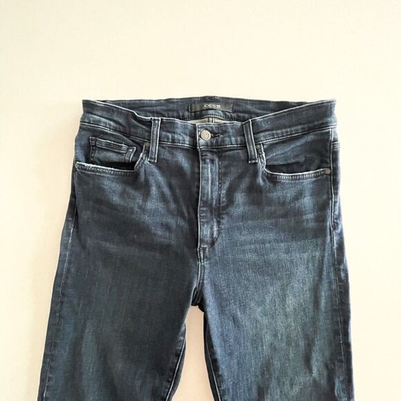 Joe's // Skinny jeans // Size 30 // EUC - Picture 2 of 8